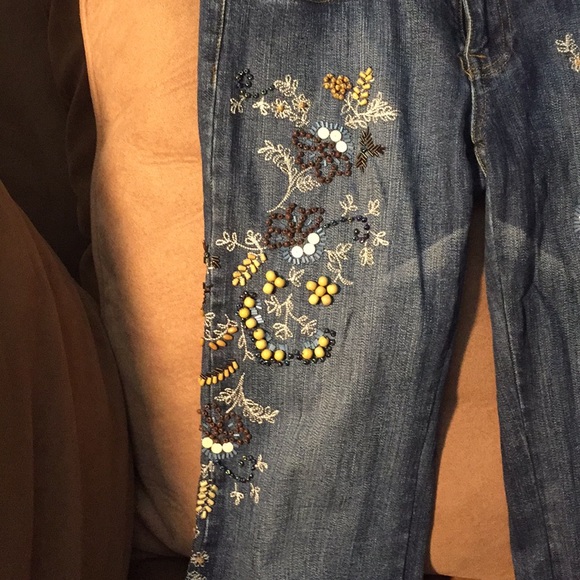 Jeans - Picture 2 of 4